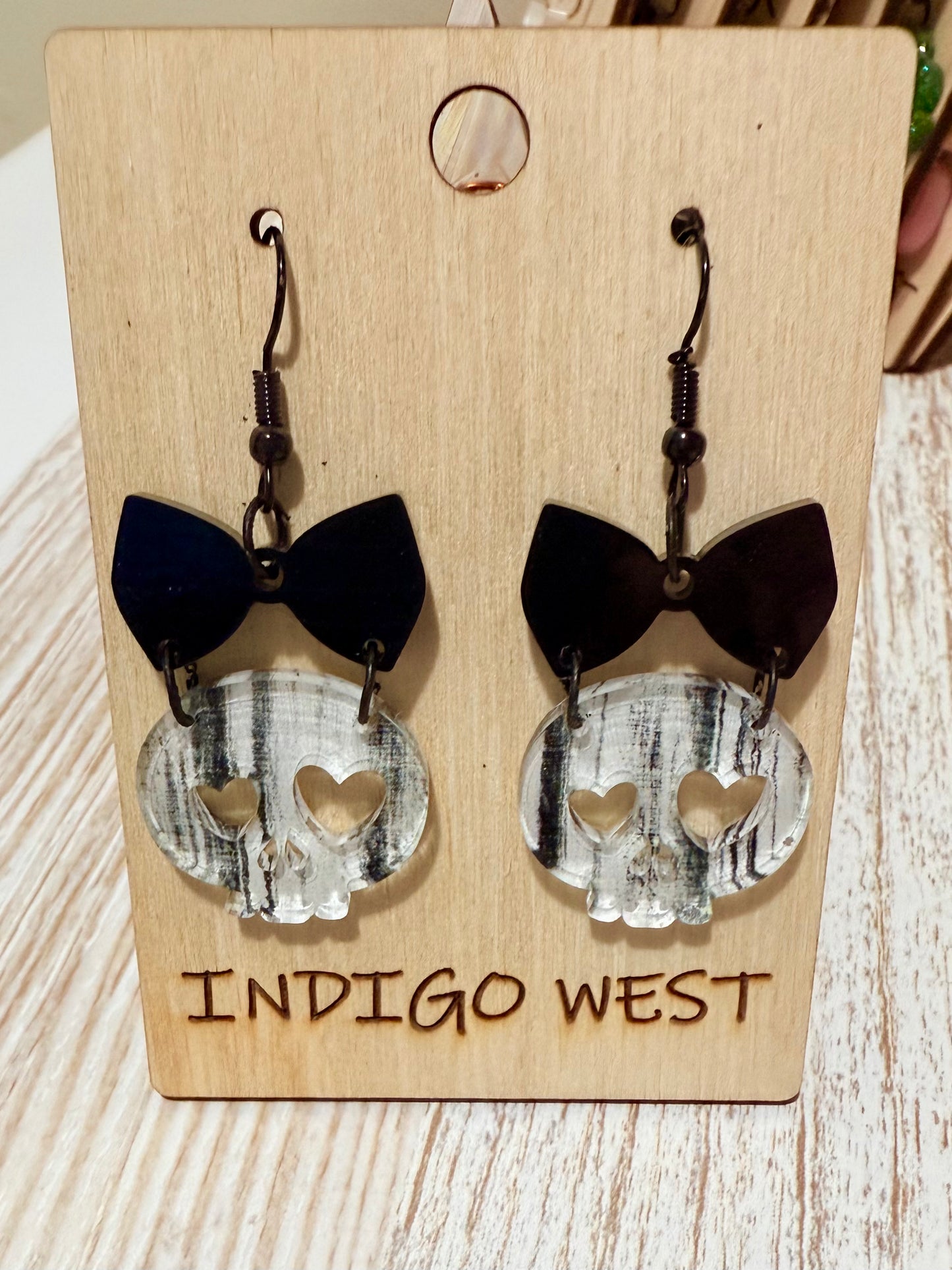 šš Sweet Skull Bow Earrings ā Hypoallergenic